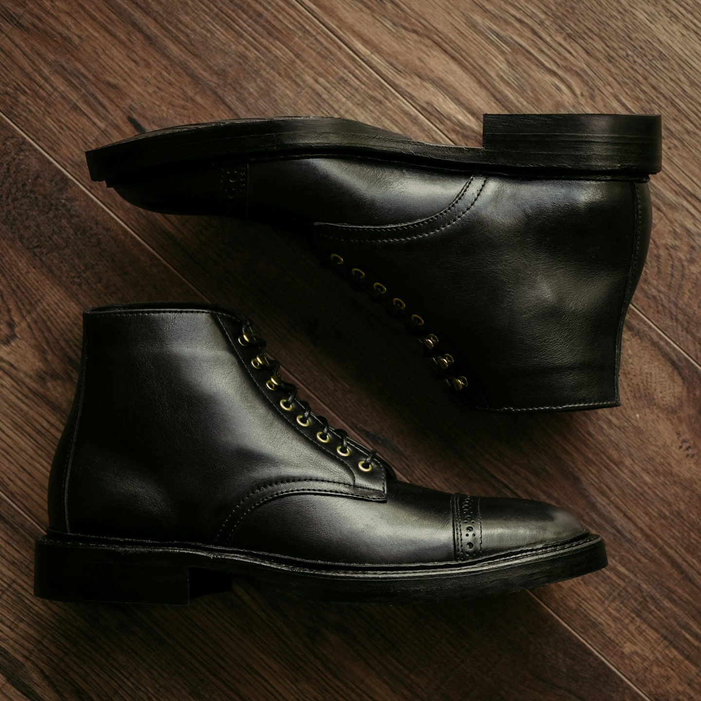 Lakeshore Jump Boot - Ink Black Classic Calf, Vibram 705