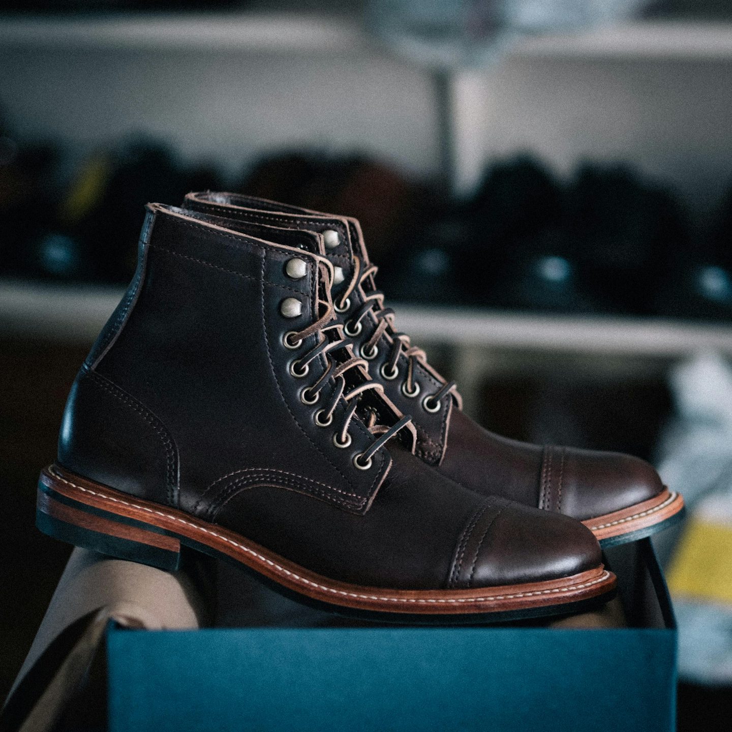 oak street bootmakers cap toe trench boot