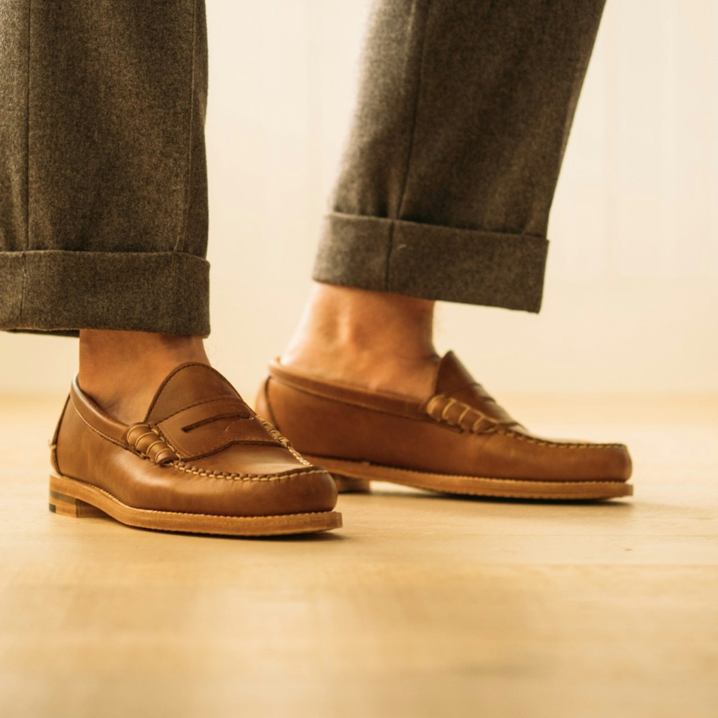 USA製 OLD PORT MOCCASIN ローファー クレープソール US8 vol.2229『OLD PORT MOCCASIN / Made ine USAの素敵なローファー