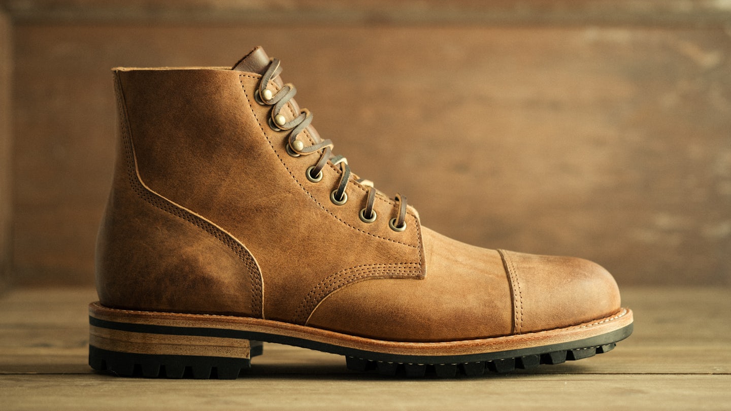 publicimageltdブーツ Cap-Toe Field Boot - Lo Stivale Brown Slider, Commando Sole - Made