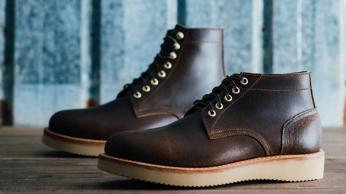 Cinnamon Waxed Flesh Trench Chukka - Detail Image Three
