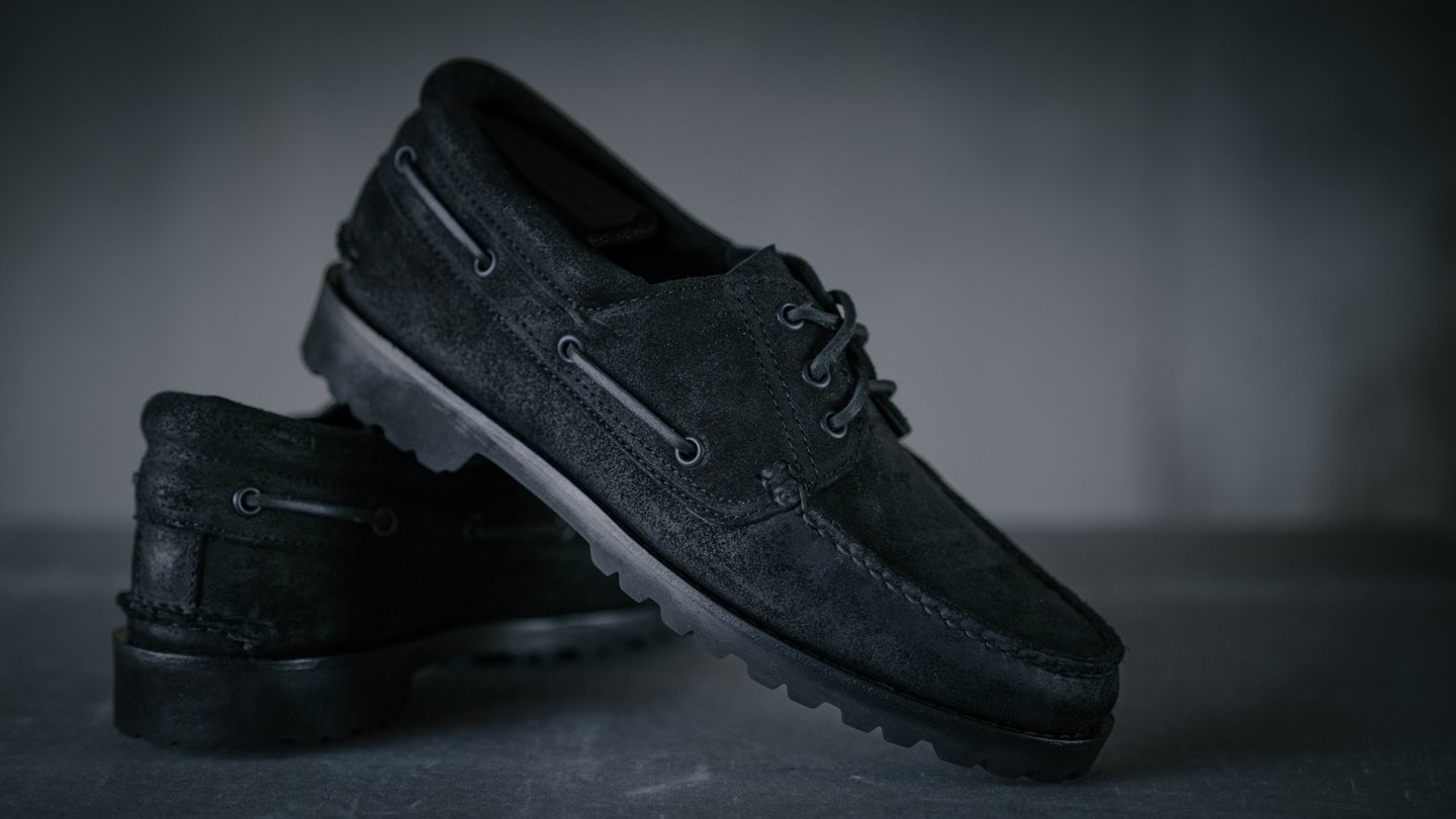 Rowing Oxford - Opera Black Waxed Nero Roughout, Vibram 1757