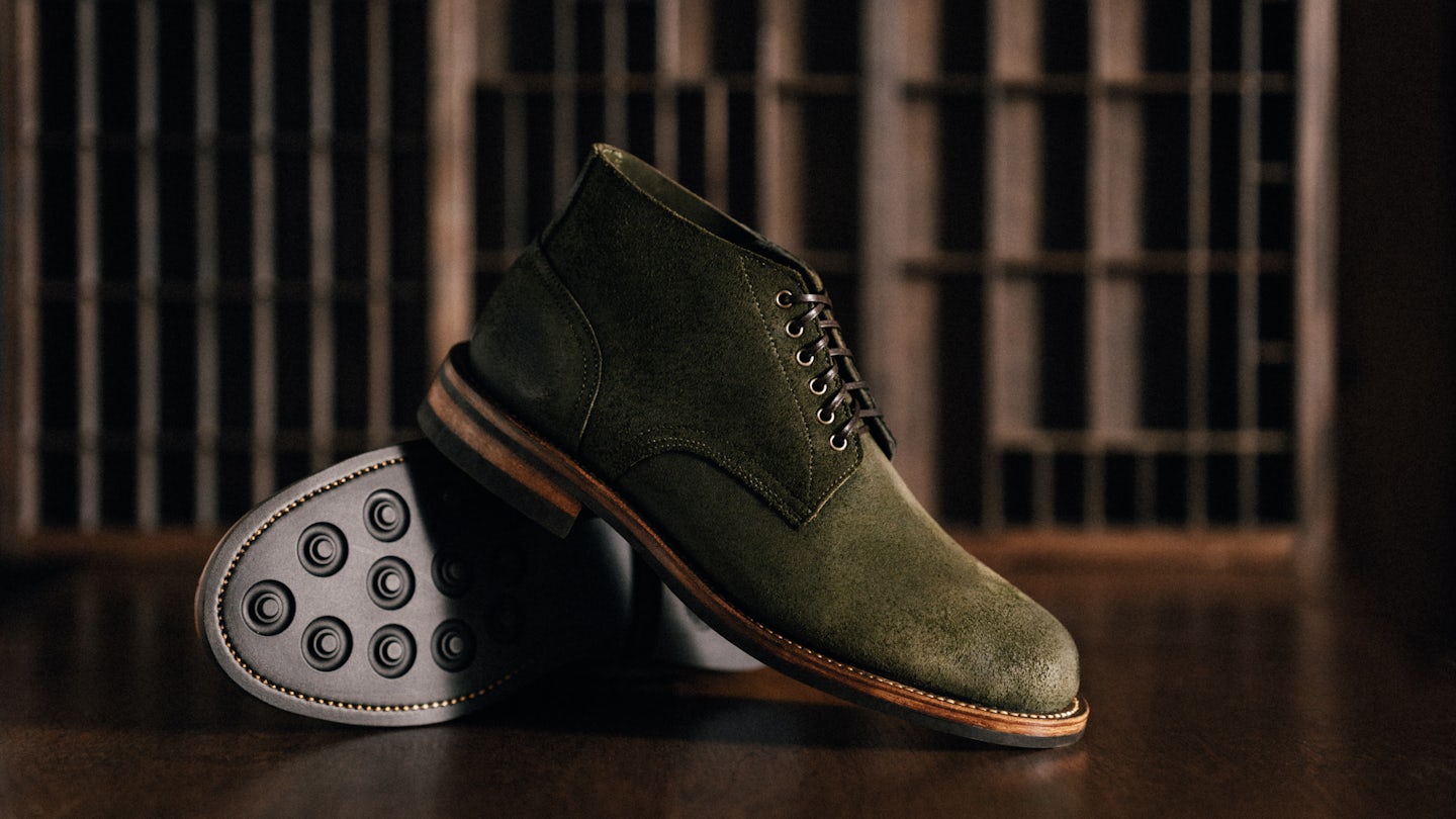 Trench Chukka - Horween Huntsman Waxy Chamois Reverse, Dainite